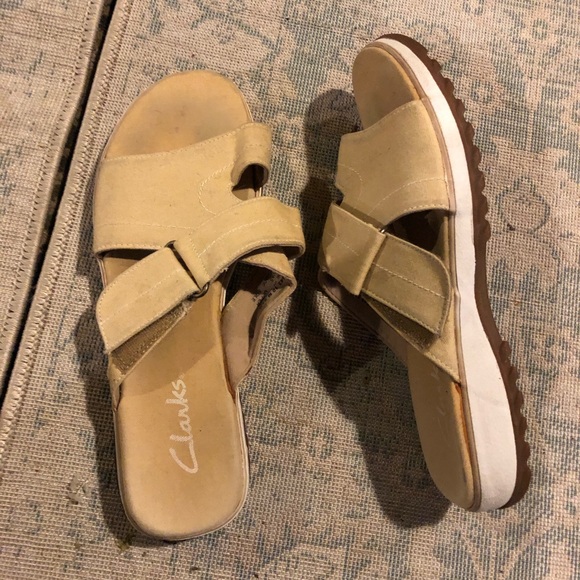 clarks canvas sandals